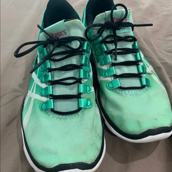 ASICS women's 6.5 shoes - Picture 4 of 9